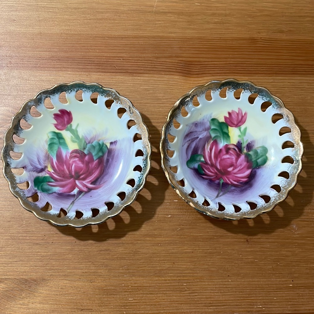 Two Vintage lattice plates porcelain flower painting gold trim saucer plate